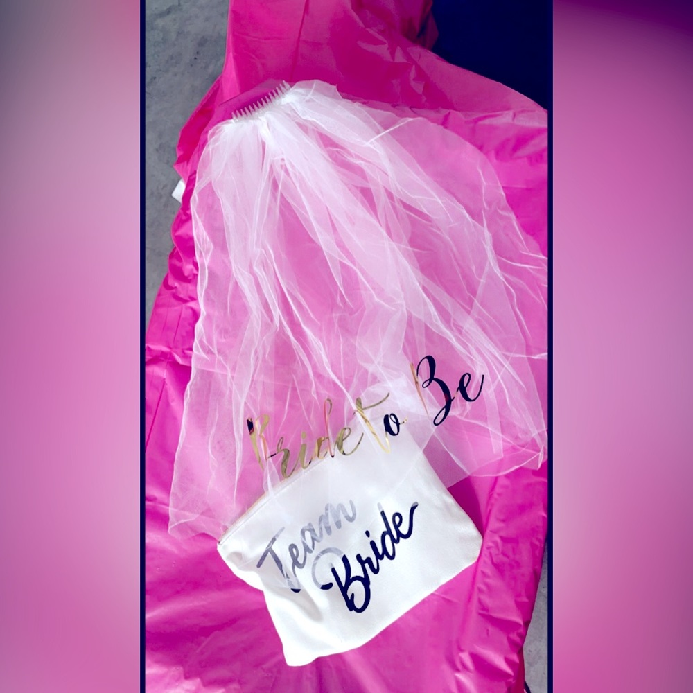 Bride To be veil with bag